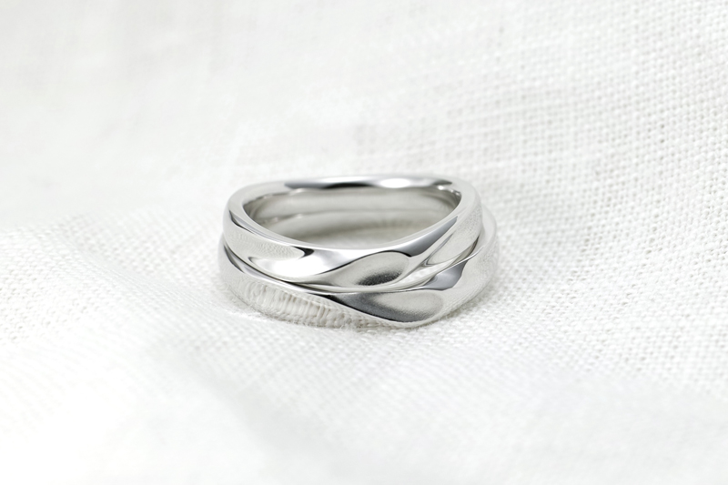 結婚指輪 - ウノ
