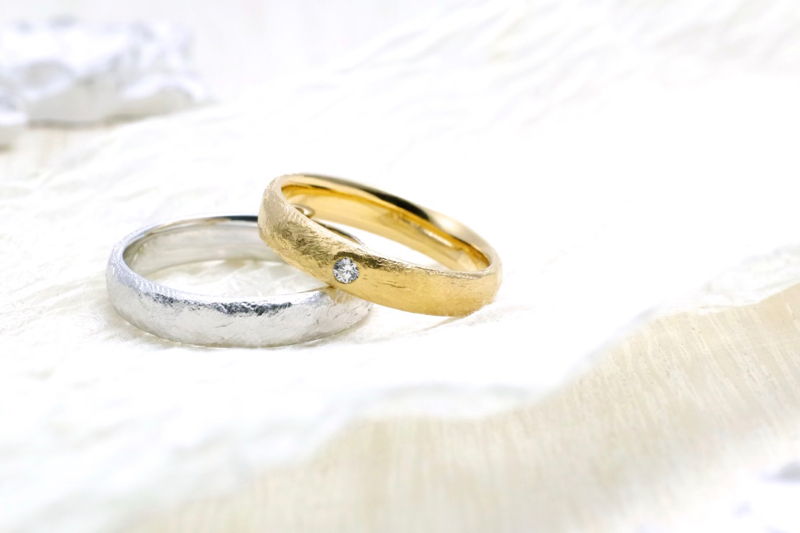 結婚指輪 - ロックスキン